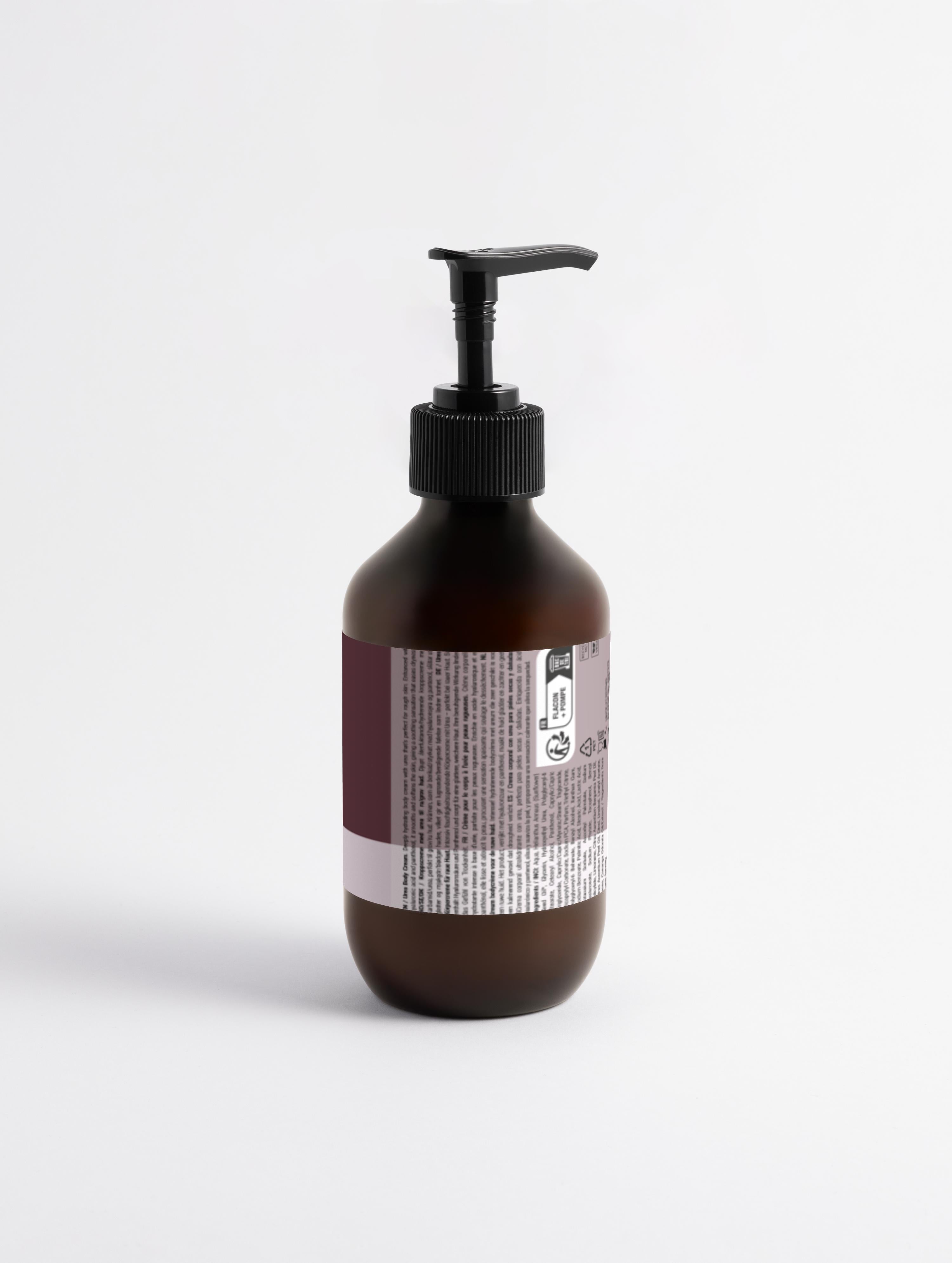 Vegan body cream by Suvéra with 5% Urea for rough skin care